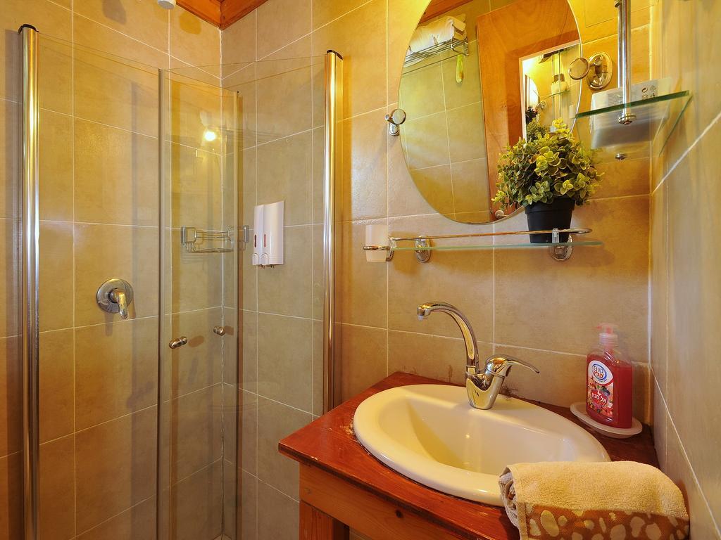 The Galilee Cabin Villa Arbel Room photo
